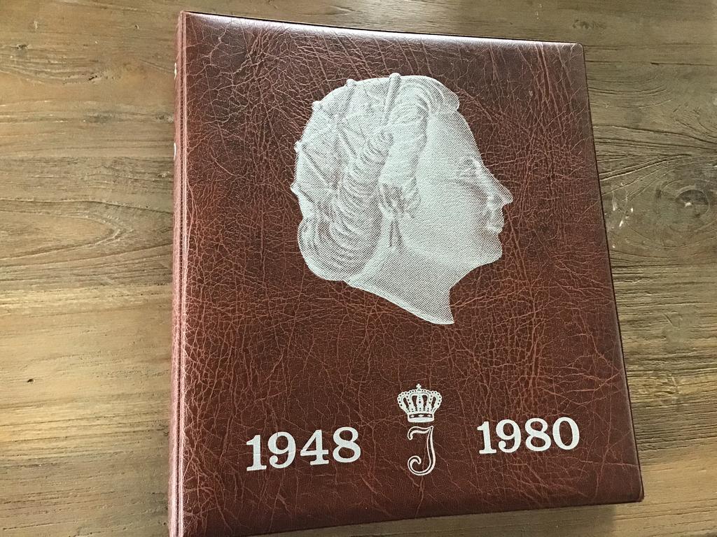 Munten boek Juliana., Postzegels en Munten, Munten | Nederland, Ophalen of Verzenden, Koningin Juliana