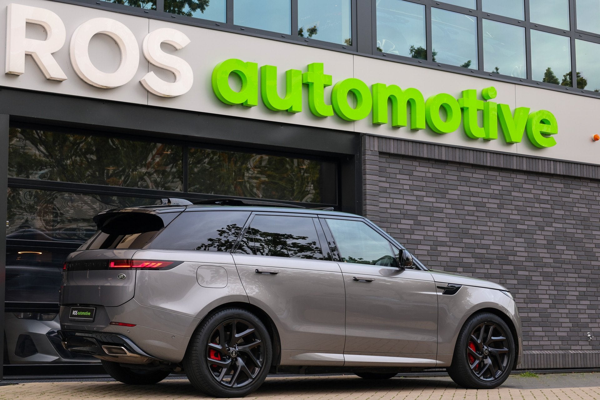 Land Rover Range Rover Sport 3.0 P440e Dynamic HSE | BTW! |, Auto's, Automaat, Dealer onderhouden, Gebruikt, Euro 6