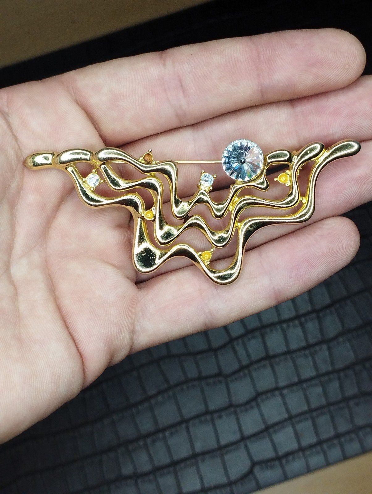 Prachtige vintage abstracte broche, groot formaat, Ophalen of Verzenden, Zo goed als nieuw, Overige materialen