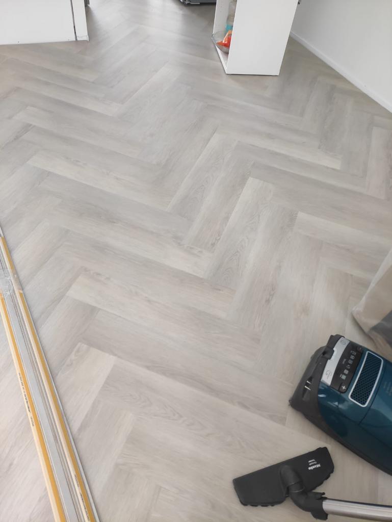 Laminaat leggen/verf/behang, Ophalen of Verzenden, Zo goed als nieuw, 75 m² of meer, Laminaat