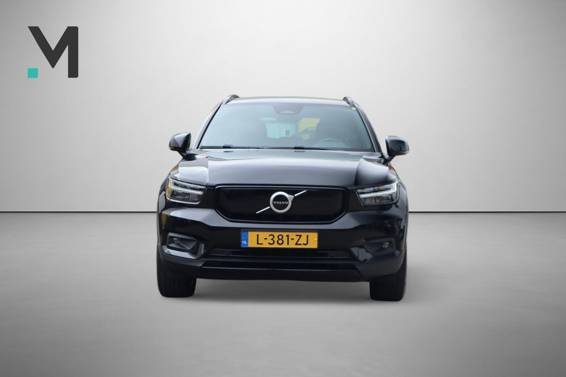 Volvo XC40 Recharge P8 AWD R-Design SOH91 Alcan LED LMV, Auto's, Dealer onderhouden, 1300 min, Gebruikt, Zwart