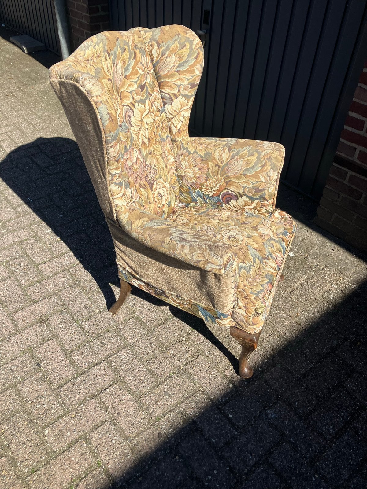 Vintage Oorfauteuil Gratis op te halen als opknapper., Huis en Inrichting, Ophalen, Gebruikt, Stof