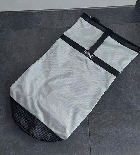 BREE plunjezak / reistas / duffel bag zilvergrijs, Sieraden, Tassen en Uiterlijk, Tassen | Reistassen en Weekendtassen, 40 tot 60 cm