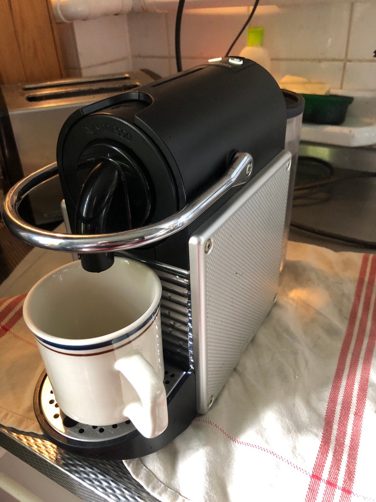 Magimix nespresso pixie m110 zilver zwart, Ophalen, Gebruikt, Koffiemachine, 1 kopje