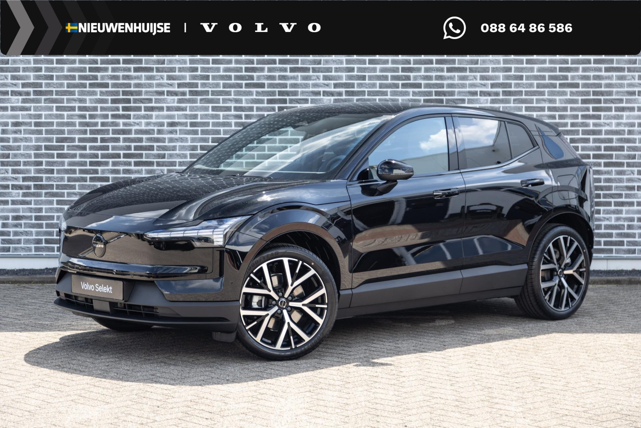Volvo EX30 P5 Long Range Plus Black Edition Europa 69 kWh |, Automaat, Achterwielaandrijving, Leder en Stof, Zwart