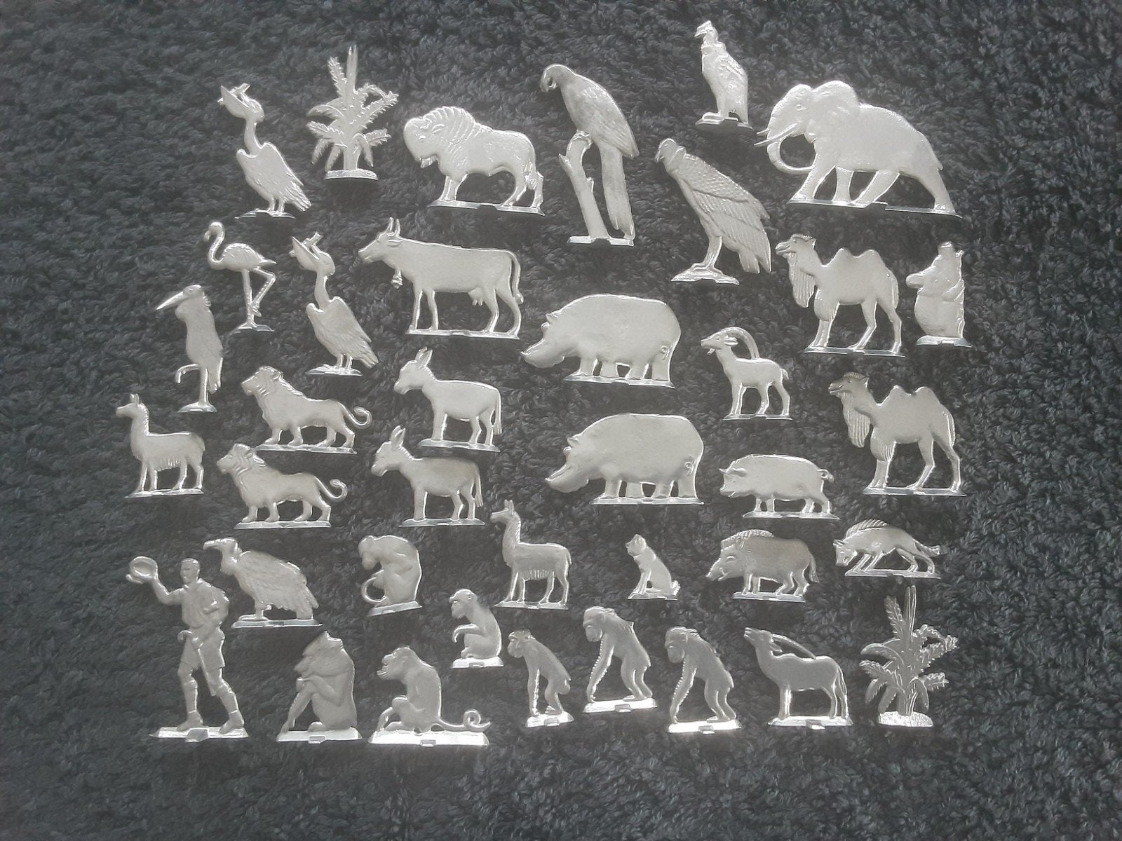 Verzameling metalen dierenfiguren., Verzamelen, Ophalen of Verzenden, Zo goed als nieuw, Beeldje of Figuurtje