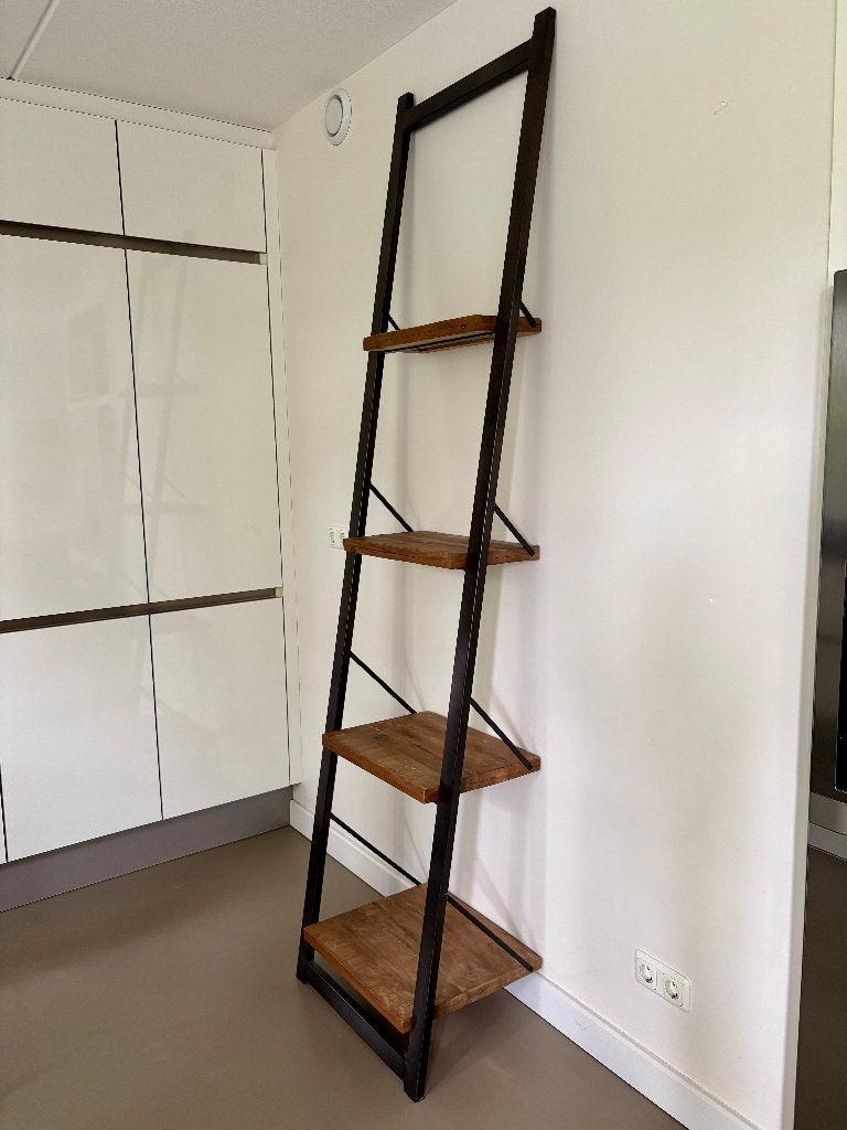 Wandrek - De Troubadour Interieurs - 2.45m hoog, Ophalen, Met plank(en), 200 cm of meer, Teakhout