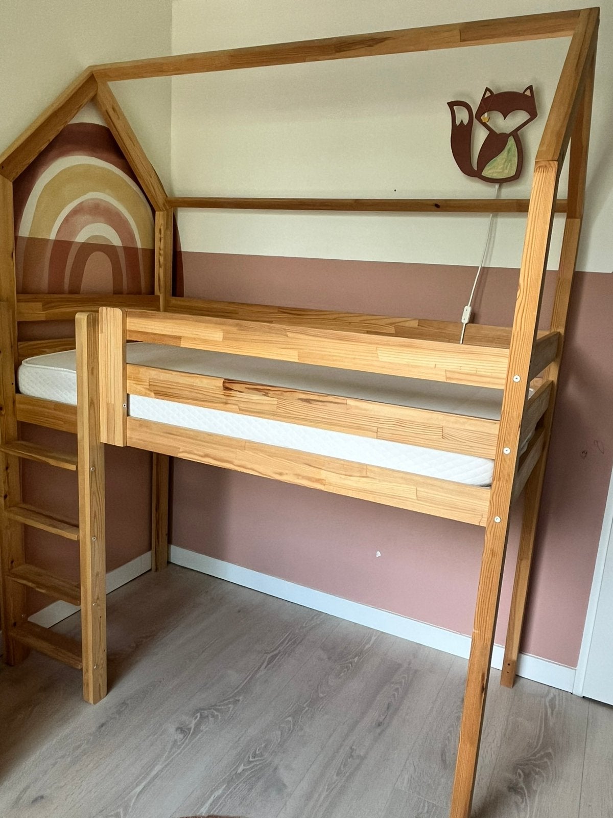 Halfhoogslaper Huisbed  Peuterbed 80x160 van Petit Puk, Ophalen, Gebruikt, Halfhoogslaper