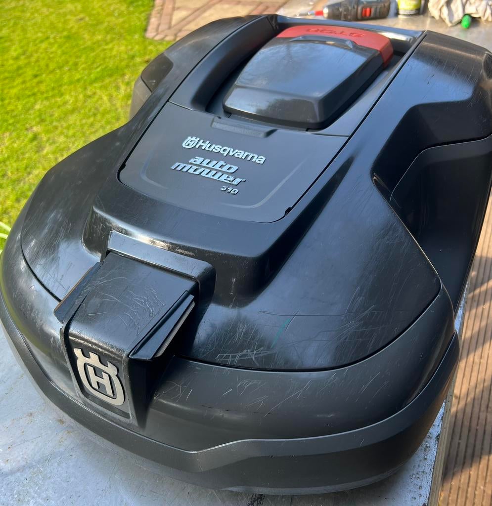 Husqvarna automower 310, Ophalen of Verzenden, Zo goed als nieuw, 20 tot 25 cm