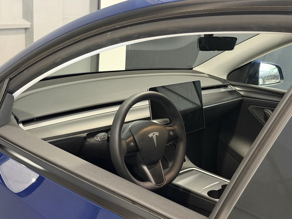 Tesla Model Y Long Range AWD 75 kWh | Trekhaak | SOH 93,4% |, Auto's, Tesla, Stof, Gebruikt, 495 min, Blauw