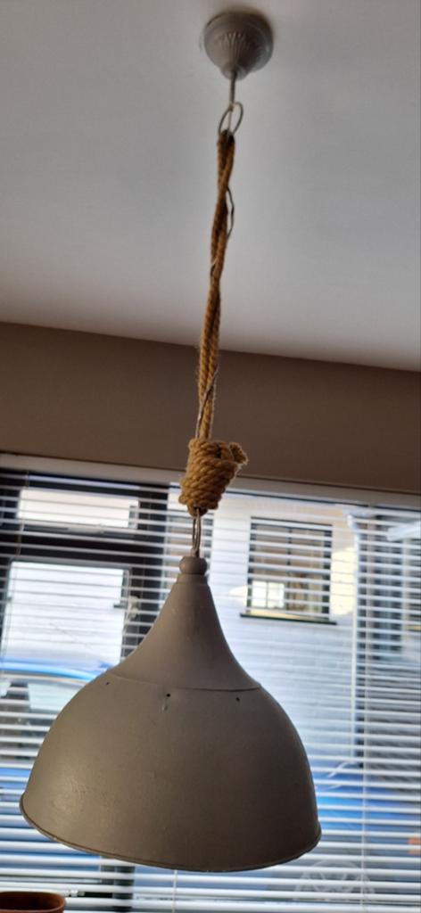 Industriële stoere grijze mat hanglamp aan touw, Huis en Inrichting, Ophalen, Zo goed als nieuw, Minder dan 50 cm