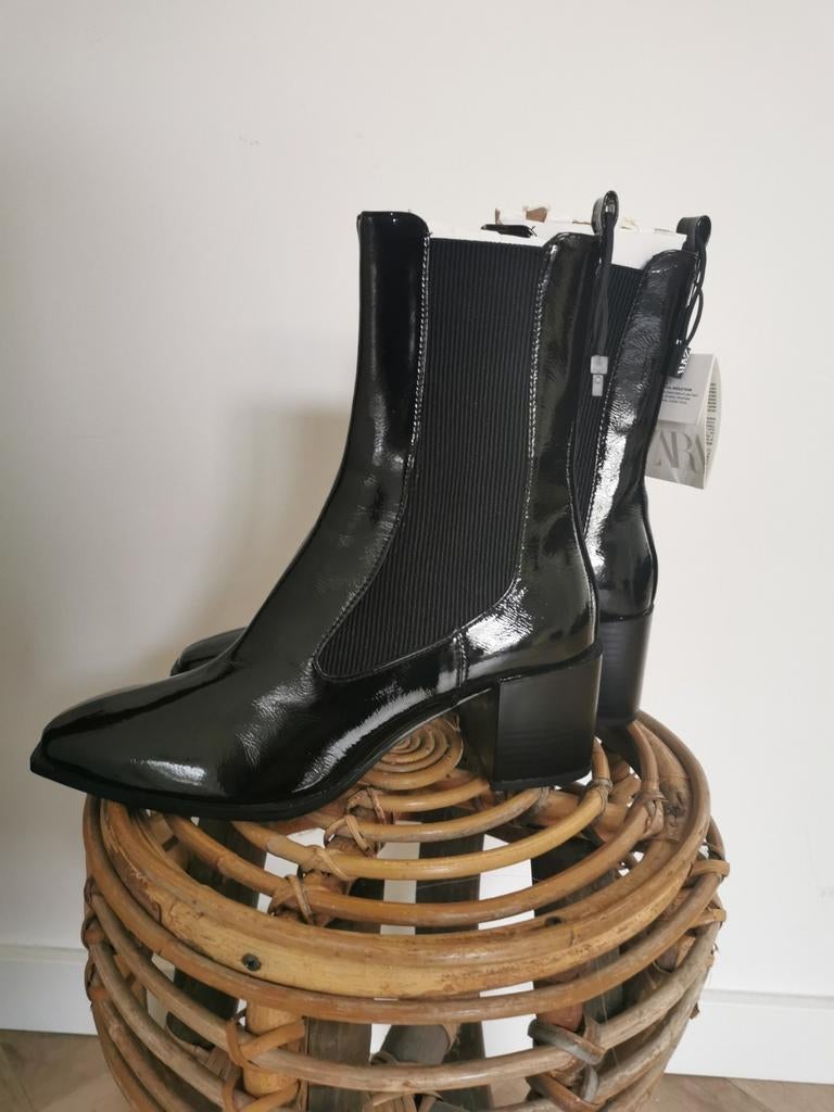 ZARA laarzen met brede hak mt. 39, Verzenden, Lage of Enkellaarzen, Nieuw, Zara