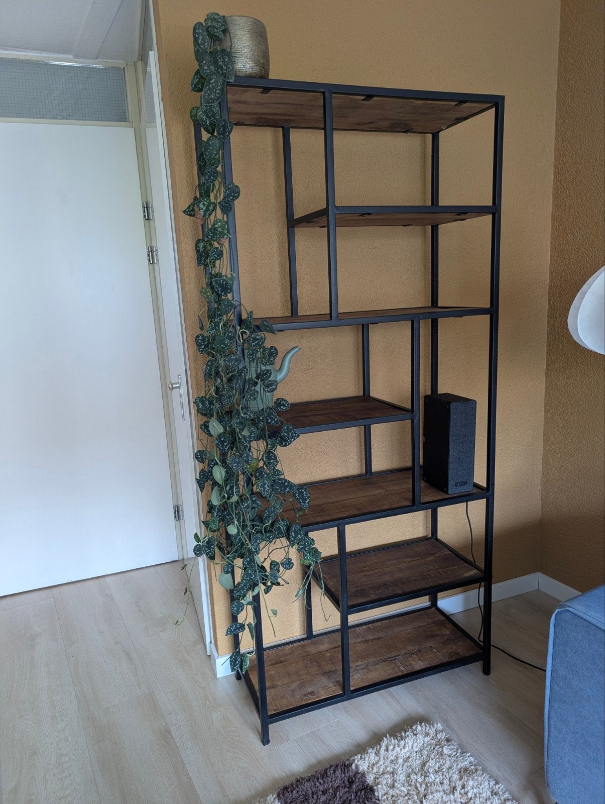 Industriële boekenkast, Huis en Inrichting, Kasten | Wandmeubels, Ophalen, Zo goed als nieuw, Minder dan 150 cm, Metaal