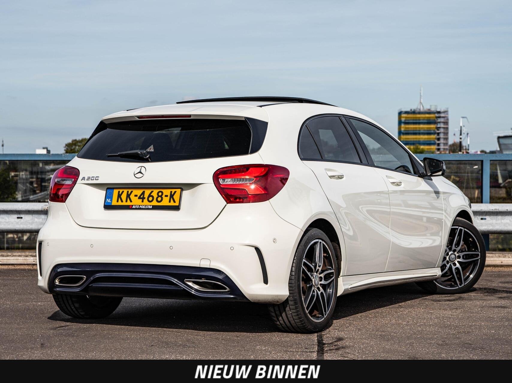 Mercedes-Benz A-klasse 200 AMG Night Edition 156 PK AUT | Pa, Auto's, Gebruikt, Wit, Bedrijf, Onderhoudsboekje