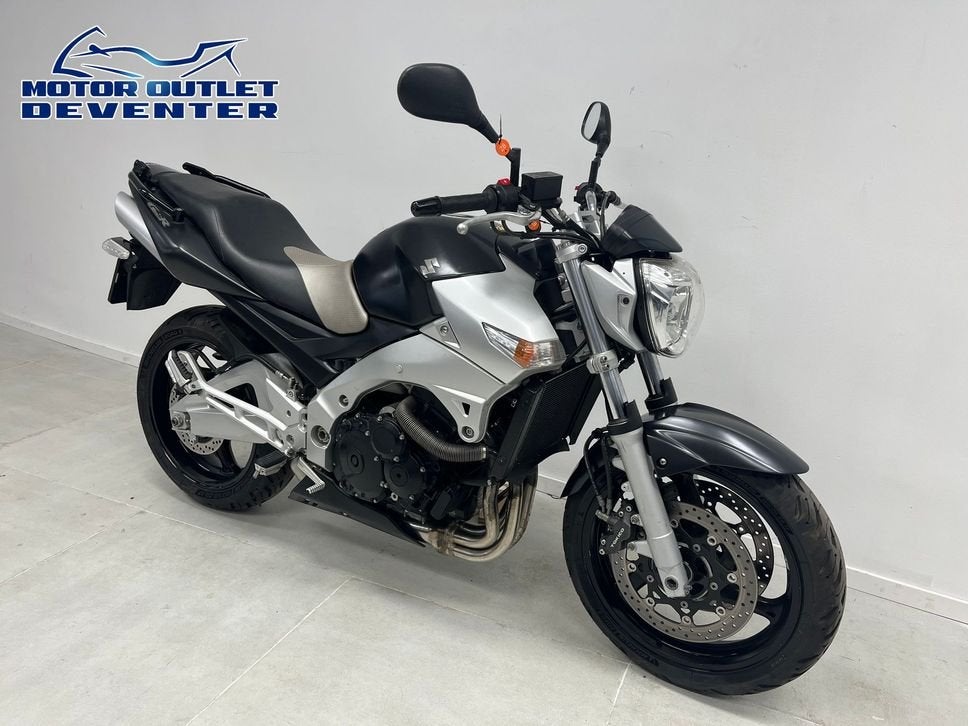Mooie SUZUKI GSR 600 (bj 2008) GSR600, SUZUKI, 4 cilinders, Motorrijbewijs A, Bedrijf