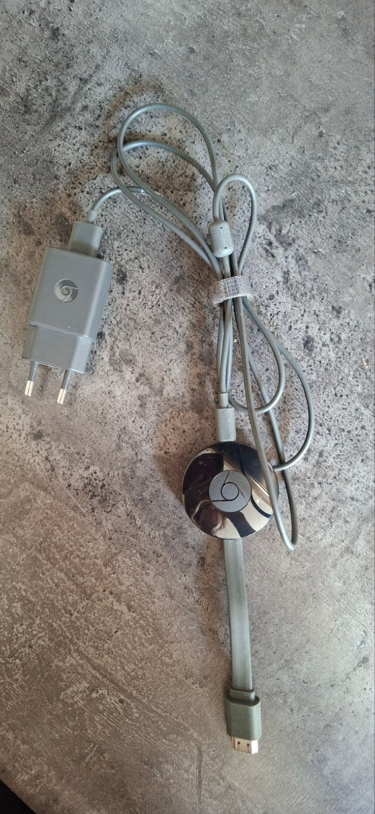 Google Chromecast 3 met adapter, Ophalen of Verzenden, Zo goed als nieuw, HDMI, Zonder harde schijf
