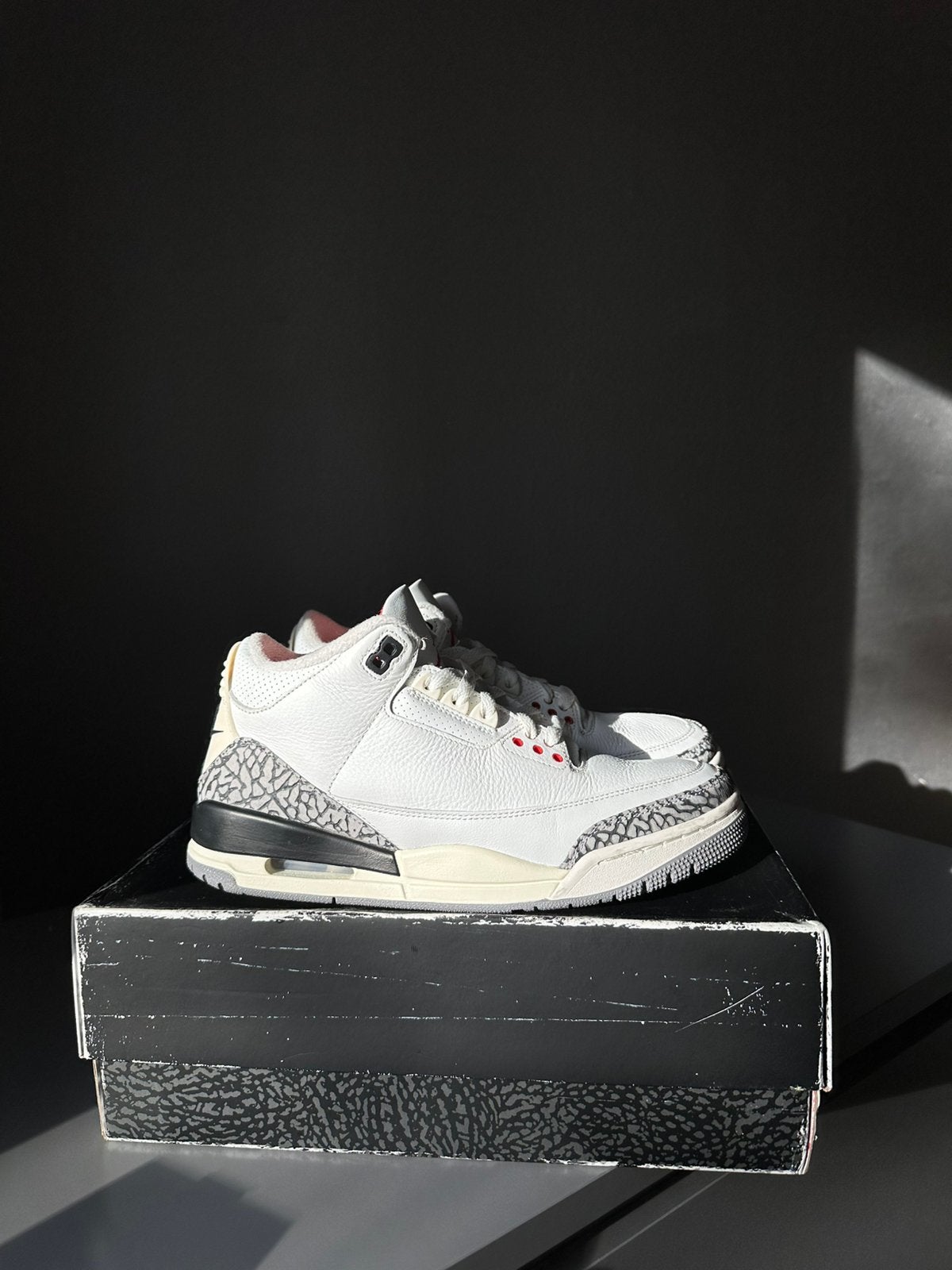 Jordan 3 “White Cement Reimagined” 42, Wit, Ophalen of Verzenden, Nike Air Jordan, Sneakers of Gympen