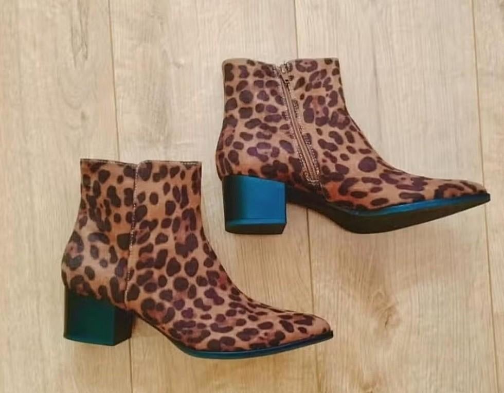 Aparte suède look laarsjes! (NIEUW IN DE DOOS!), Bruin, Lage of Enkellaarzen, Nieuw, Ophalen of Verzenden