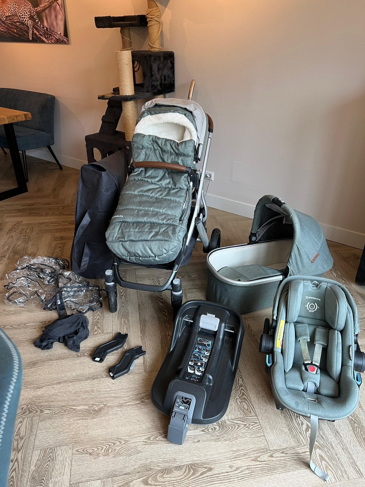 Complete UPPAbaby Vista V2 Combiwagen met autostoel+isofix, Kinderen en Baby's, Kinderwagens en Combinaties, Zo goed als nieuw