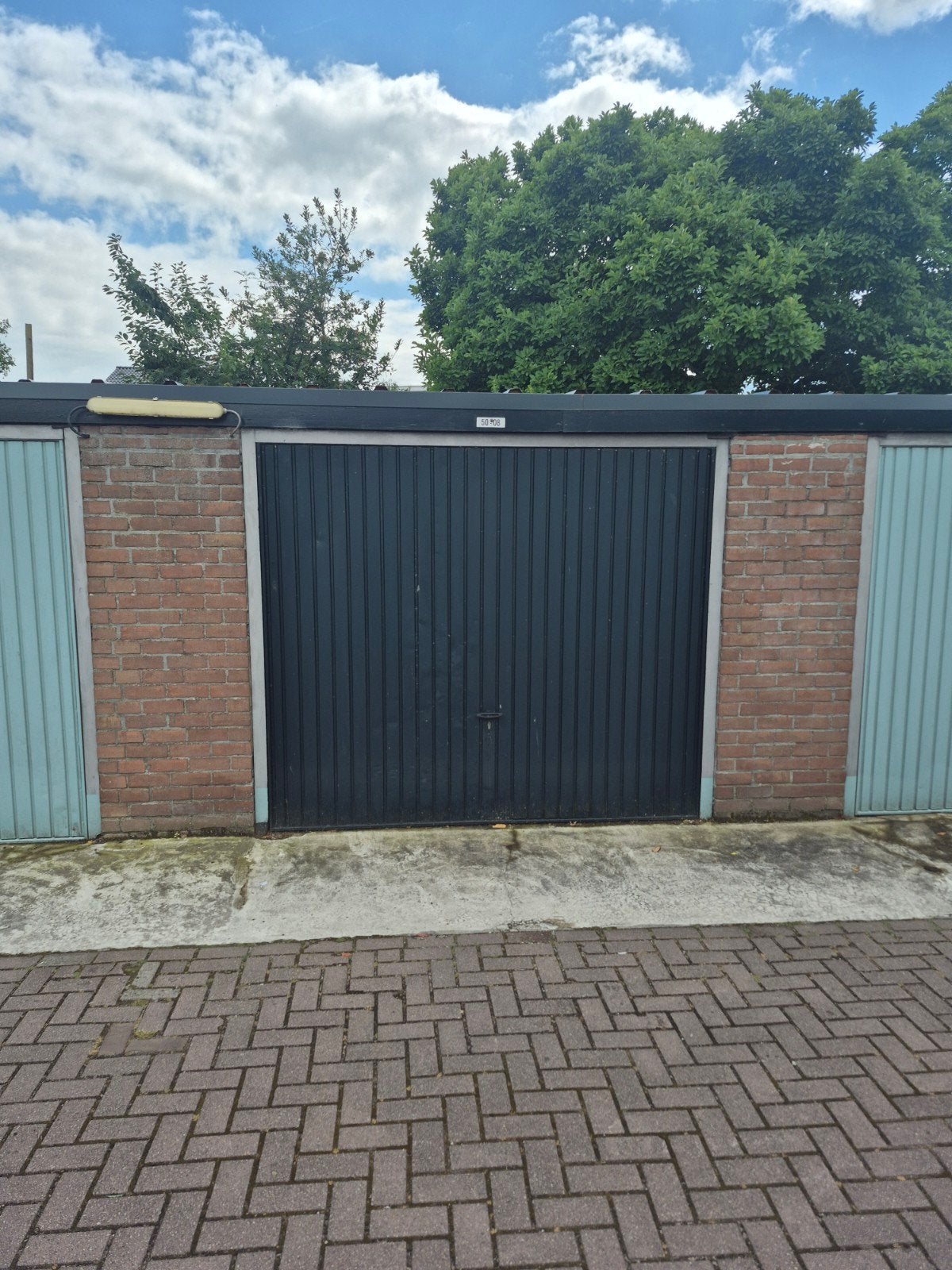 Garagebox TE HUUR centrum Tiel, Auto diversen, Autostallingen en Garages