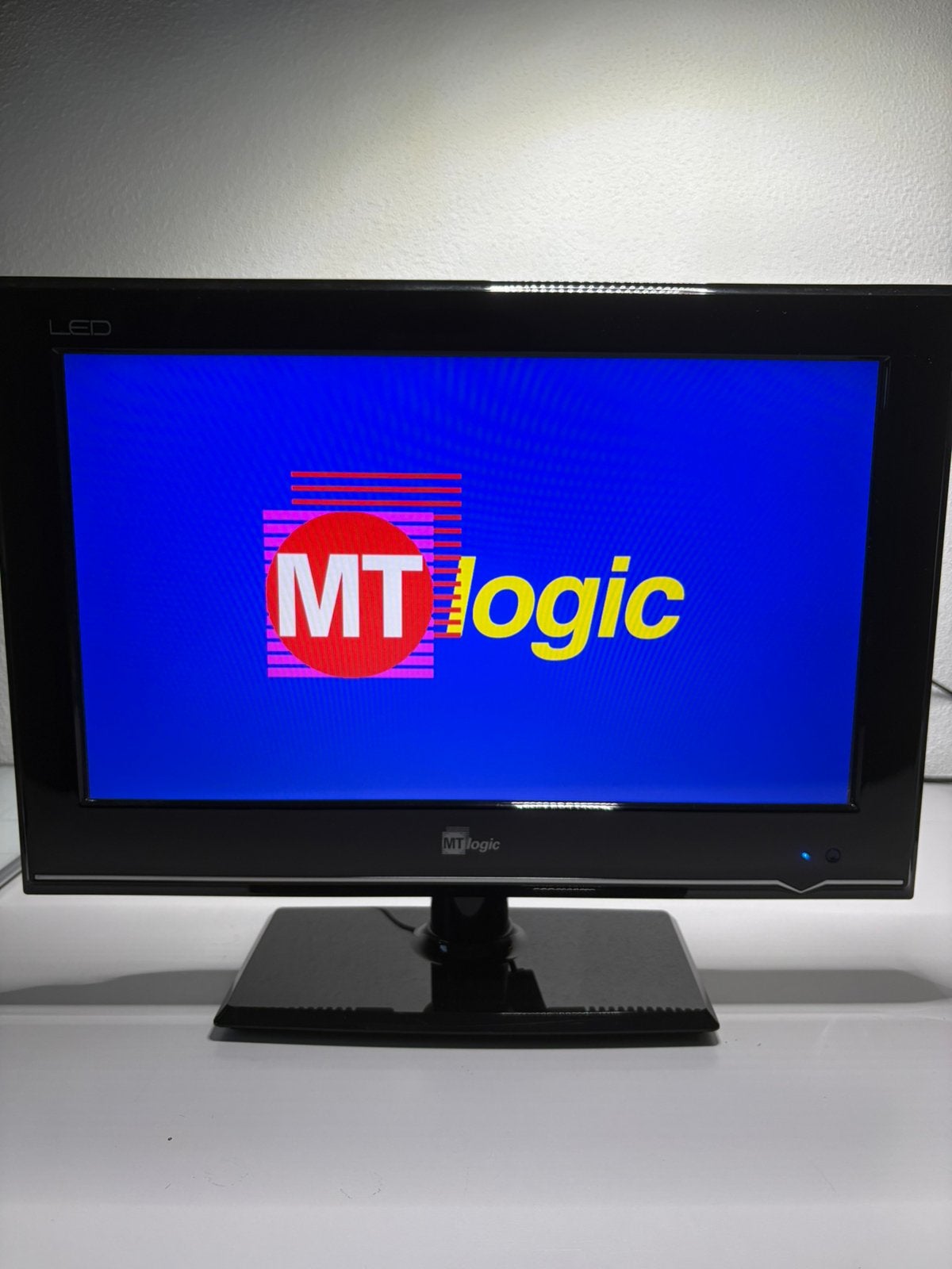 Camping TV - MT logic + DVD speler, Audio, Tv en Foto, Televisies, 120 Hz, Full HD (1080p), Ophalen, Overige merken
