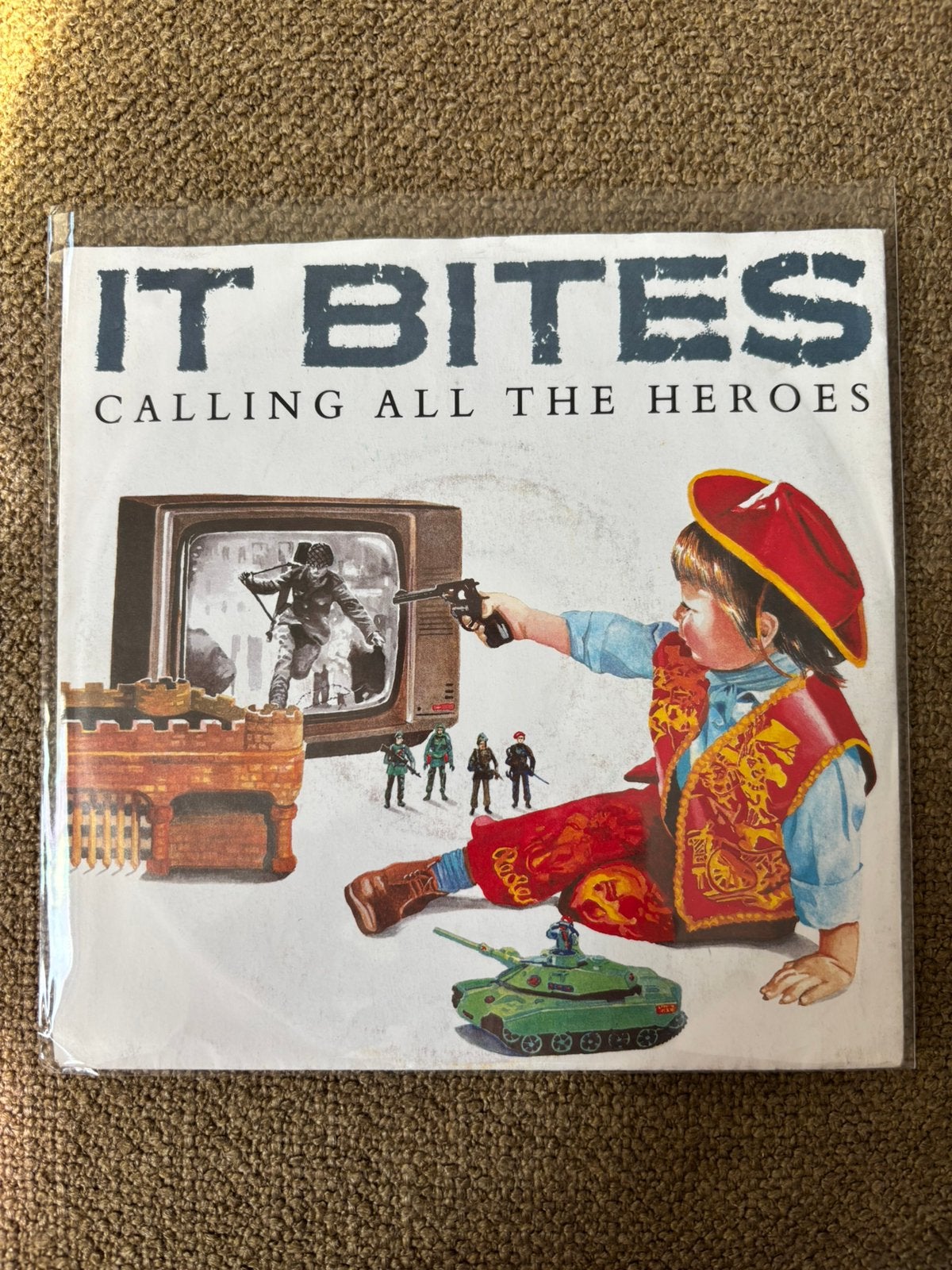 It Bites - Calling all the Heroes, Ophalen of Verzenden, Zo goed als nieuw, 7 inch, Pop