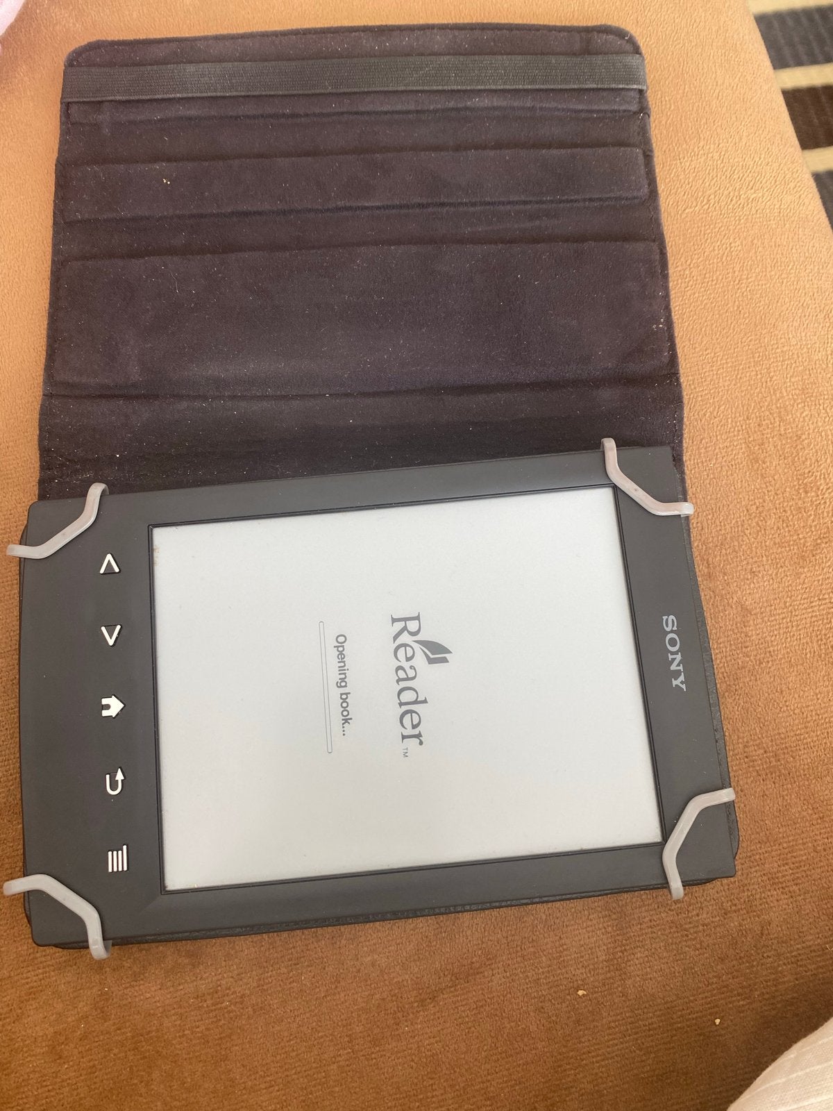 Sony Reader e-reader met hoes, Computers en Software, E-readers, Gebruikt, 6 inch of minder, 4 GB of minder, Touchscreen, Ophalen of Verzenden