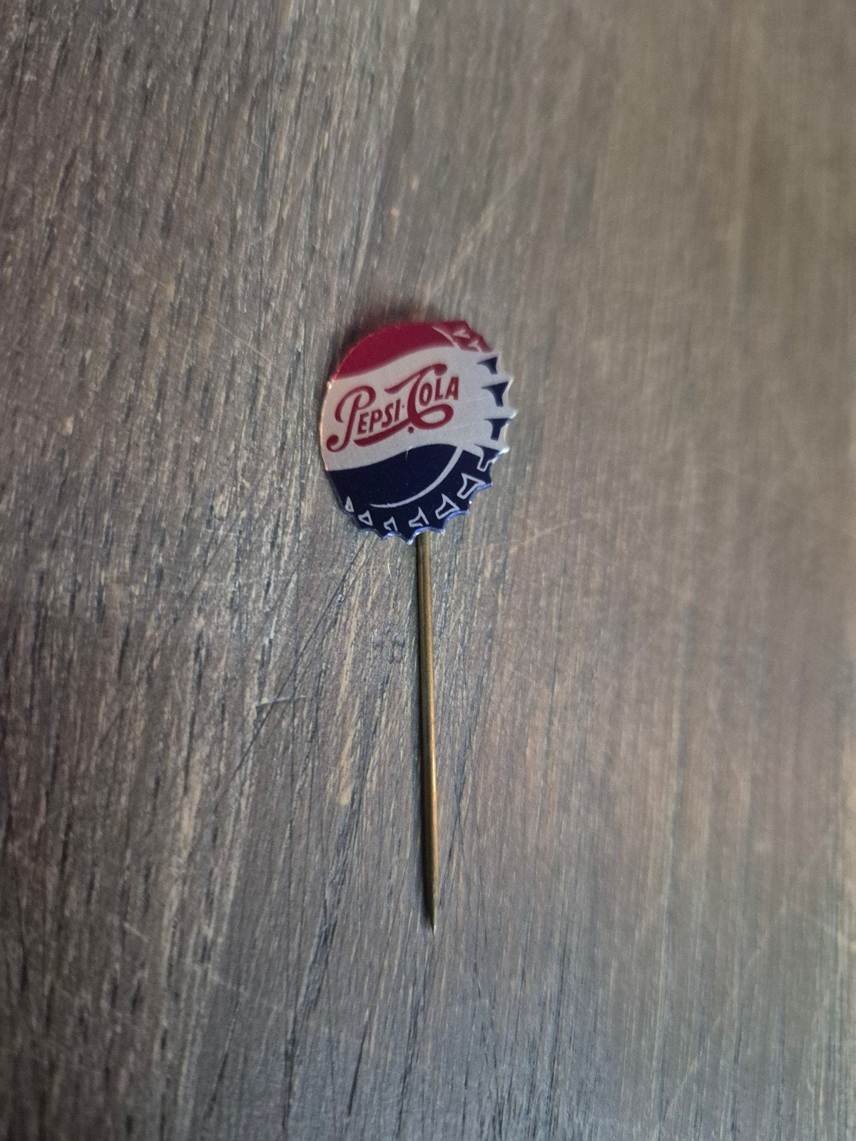 Vintage Pepsi-Cola Speldje - Kroonkurk Design, Ophalen of Verzenden