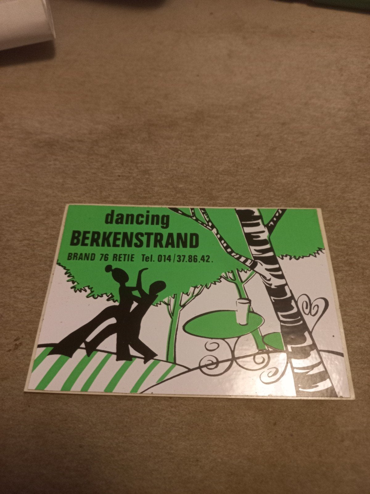Vintage Reclamesticker Dancing Berkenstrand Retie, Ophalen of Verzenden, Gebruikt