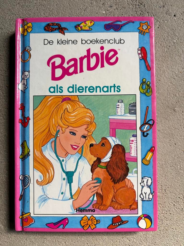 Barbie als Dierenarts - De Kleine Boekenclub Hemma, Ophalen of Verzenden, Gelezen, Fictie algemeen