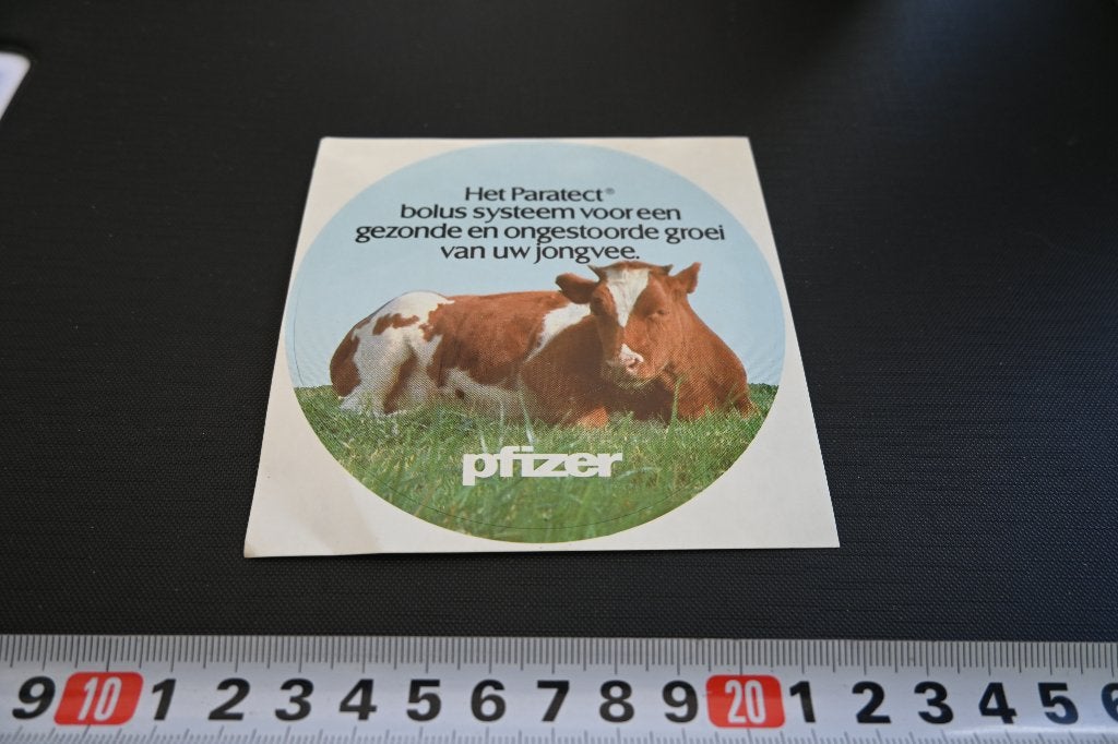 sticker pfizer paratect bolus systeem groei van jongvee *, Ophalen, Zo goed als nieuw