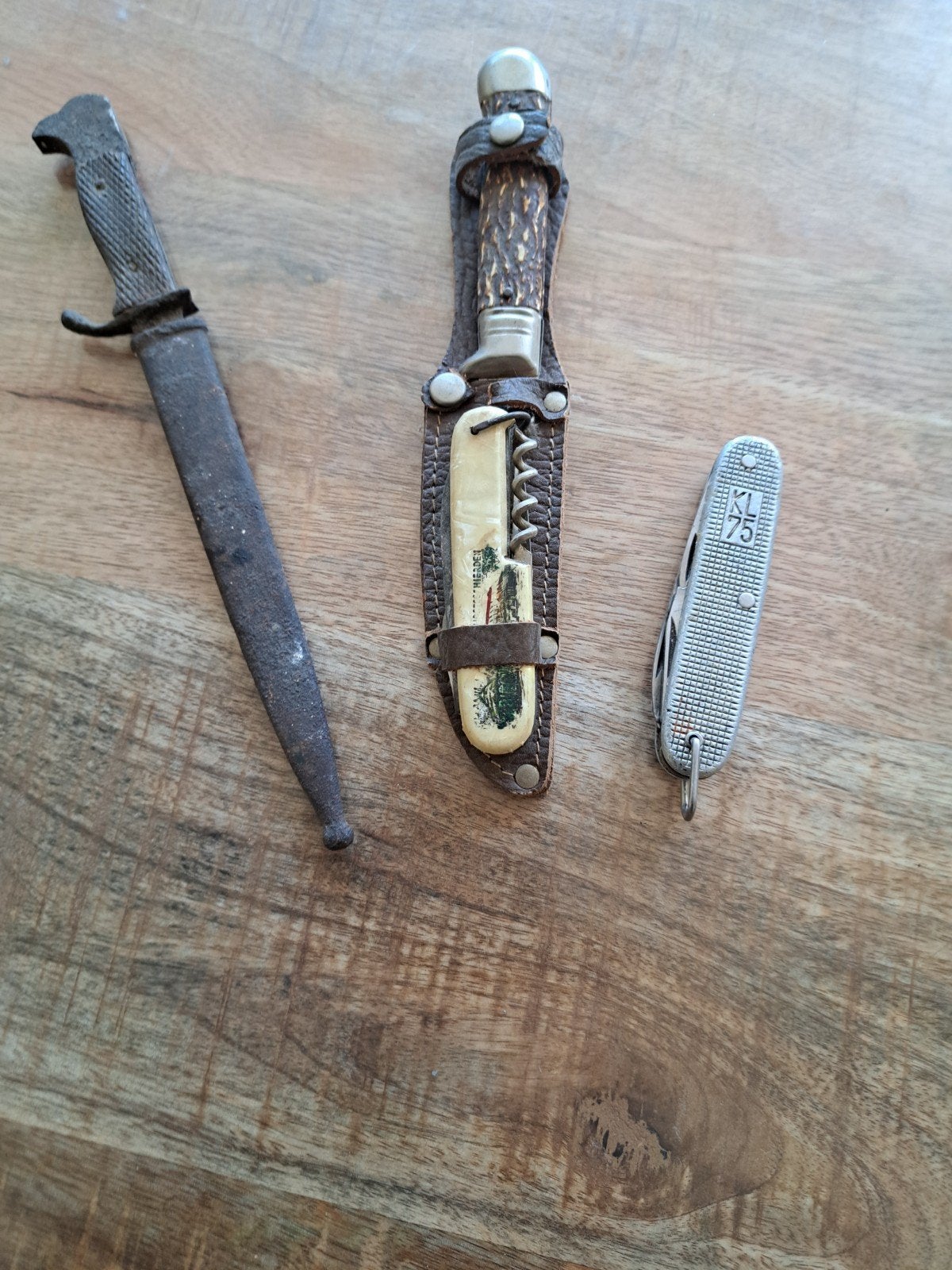 zolder vondst, Verzamelen, Ophalen, Landmacht, Boek of Tijdschrift