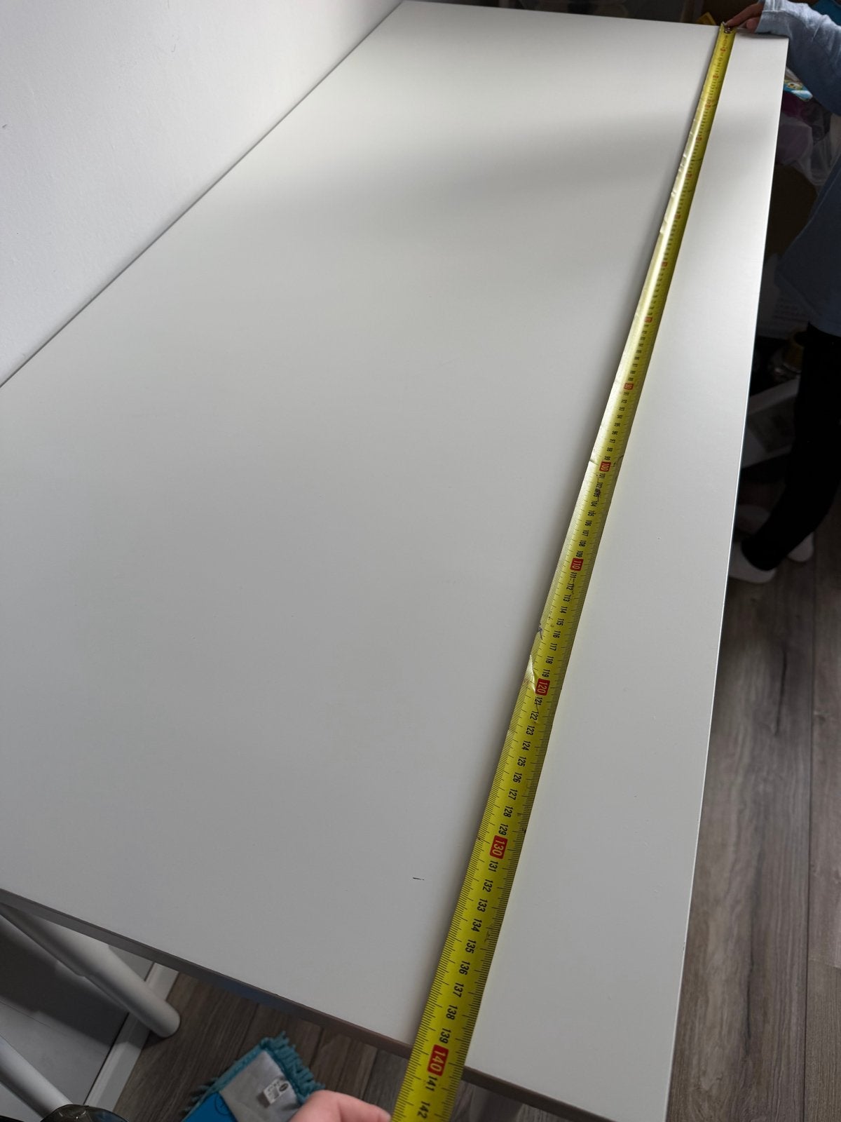 IKEA LAGKAPTEN bureau met OLOV poten, wit, 140x60 cm, Huis en Inrichting, Bureaus, Ophalen, Demontabel, Spaanplaat of MDF, Zo goed als nieuw