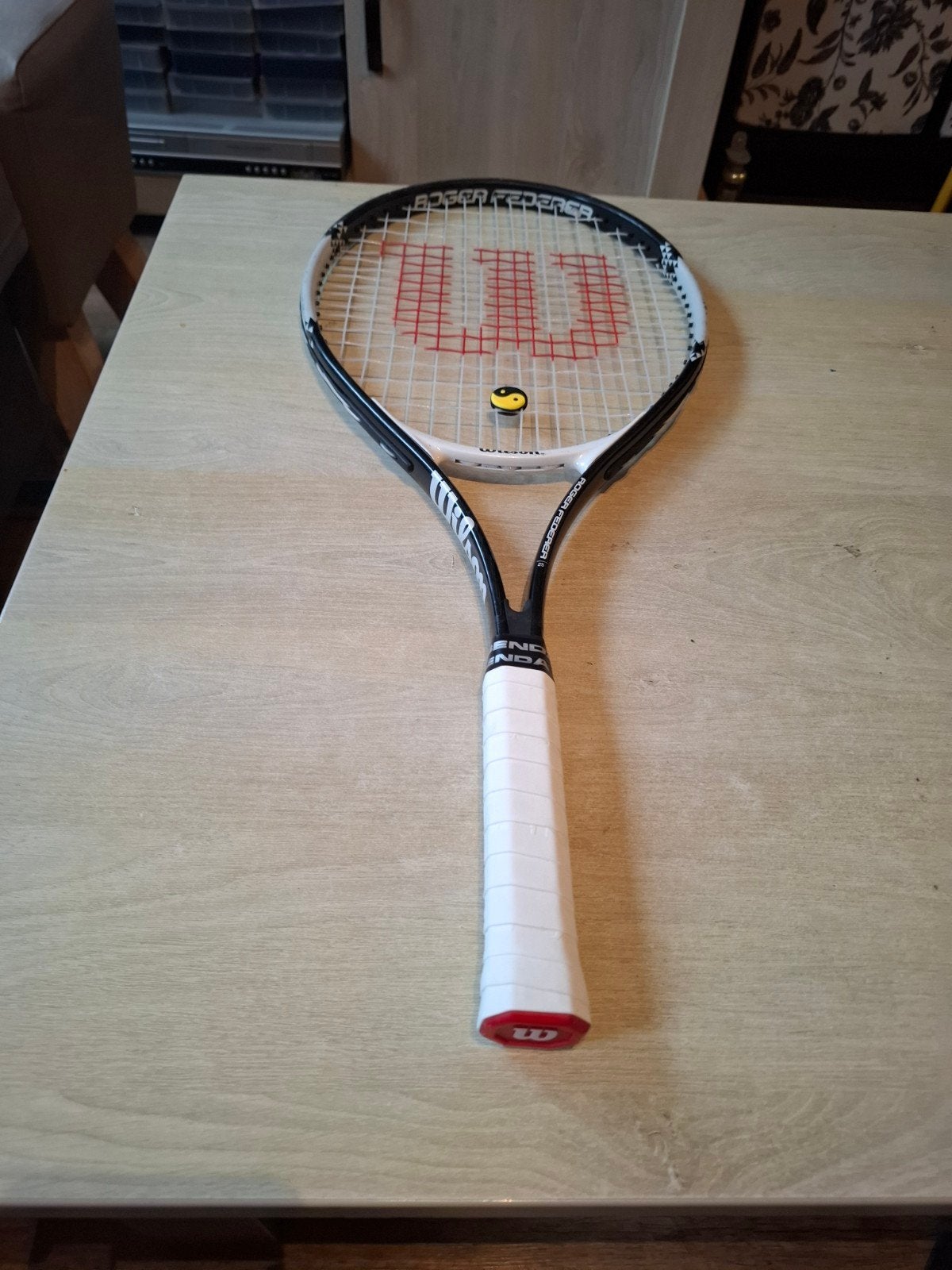 Wilson Roger Federer 25 inch tennisracket - Gebruikt, Sport en Fitness, 1 Prudential Plaza, 130 E Randolph St, Chicago, IL 60601, USA