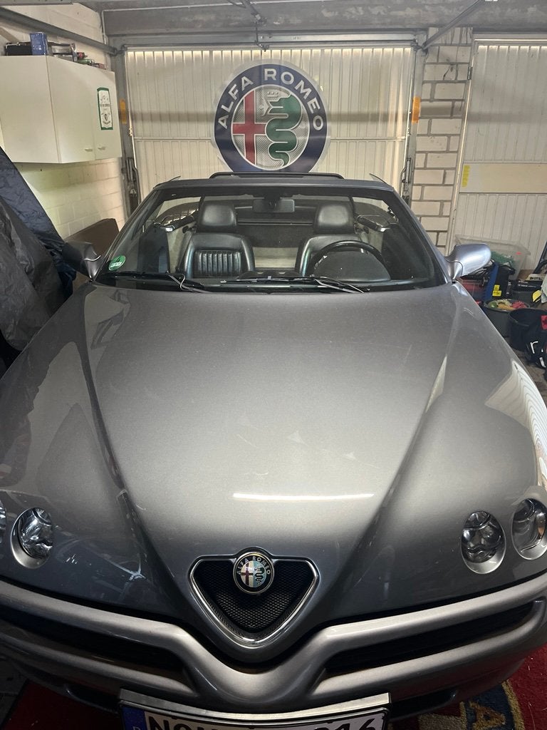 Alfa spider fase 2, Auto's, Voorwielaandrijving, Zwart, 4 cilinders, Cabriolet