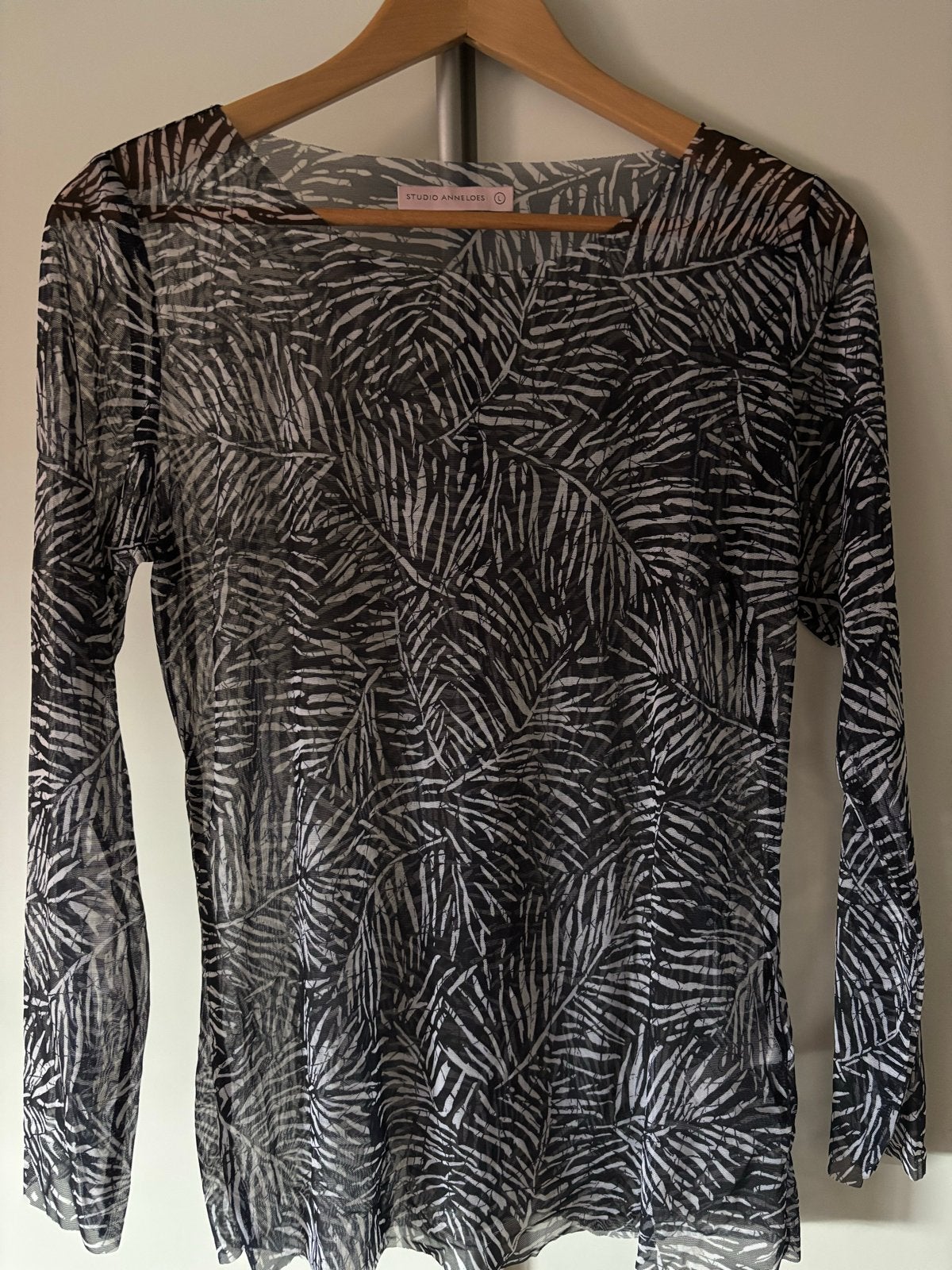 Studio Anneloes Top Mesh met Bladprint - Maat L, Zwart, Maat 42/44 (L), Ophalen of Verzenden, Zo goed als nieuw