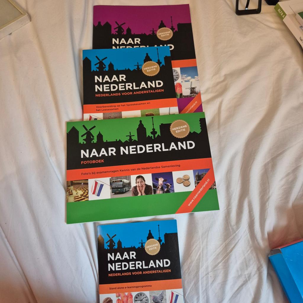 Naar Nederland - Complete set voor inburgeringsexamen, Boeken, Schoolboeken, Ophalen of Verzenden, Nieuw, Overige niveaus, Nederlands