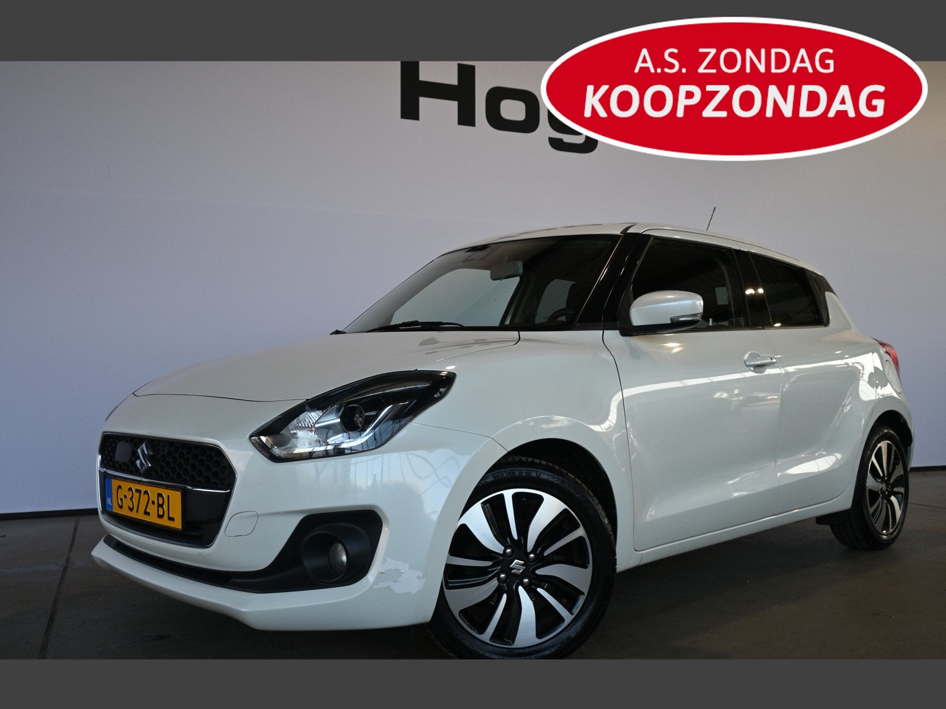 Suzuki Swift 1.0 Stijl Smart Hybrid Navigatie Adaptieve Crui, Voorwielaandrijving, Stof, Gebruikt, 400 kg