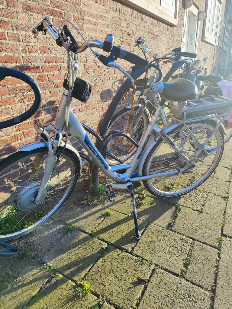 Gebruikte elektrische fiets met defecte accu, Ophalen of Verzenden