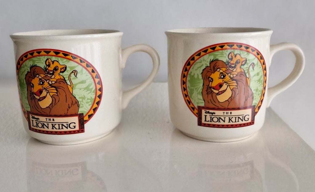 Twee Bekers The Lion King, Ophalen of Verzenden, Zo goed als nieuw, Overige stijlen, Kop(pen) en/of Schotel(s)