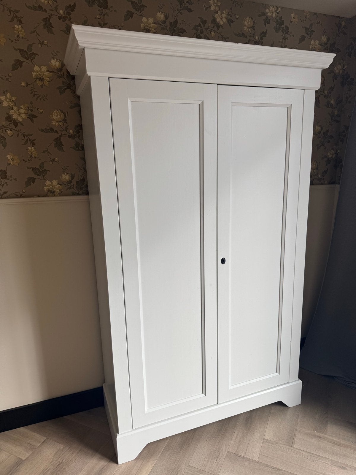 Woood Isabel Kledingkast met hanggedeelte, Ophalen, Gebruikt, 100 tot 150 cm, 150 tot 200 cm