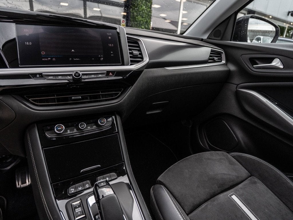 Opel Grandland 1.6 Turbo Plug-In Hybrid 4x4 299PK GSe | Two-, Auto's, Opel, Grandland, 14 kWh, Gebruikt, Zwart