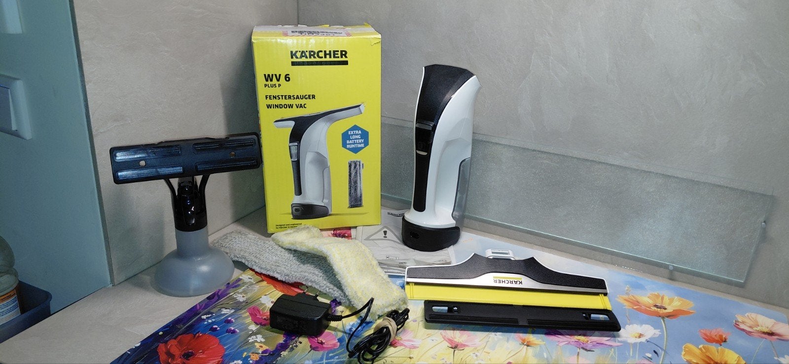 Kärcher WV 6 Plus P Window Vac - Zo goed als nieuw, Ophalen of Verzenden, Zo goed als nieuw, Waterstofzuiger