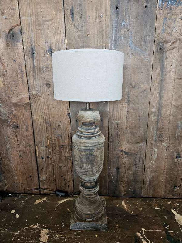 lampenvoet,schemerlamp ``WOONWINKEL RUSTIEK``, Huis en Inrichting, Lampen | Tafellampen, Ophalen of Verzenden, Nieuw, Hout