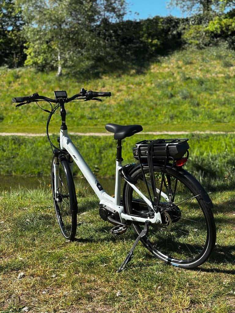 Giant elektrische fiets met oliedrukremmen en 8 versnellinge, Fietsen en Brommers, Elektrische fietsen, Ophalen, Gebruikt, Giant