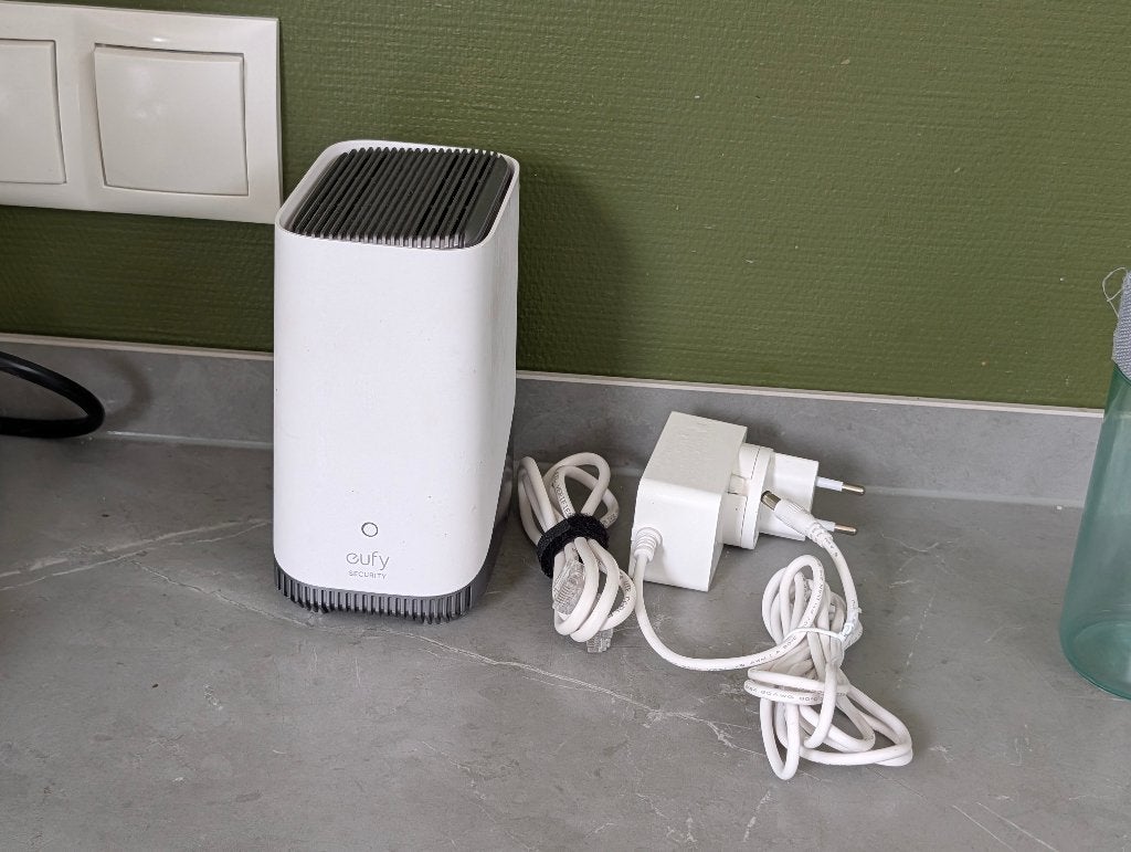 Eufy HomeBase S380 (HomeBase 3), Audio, Tv en Foto, Videobewaking, Ophalen of Verzenden, Zo goed als nieuw, Buitencamera