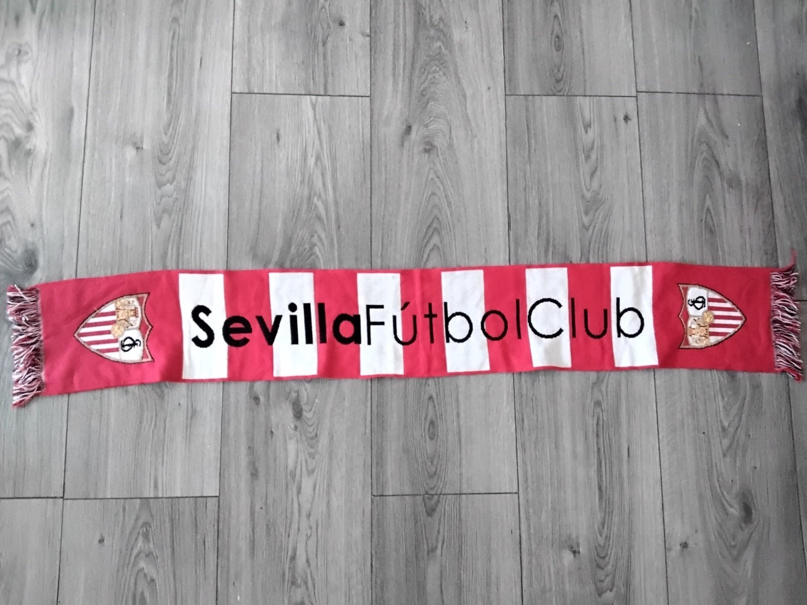 sjaal sevilla, Ophalen of Verzenden, Zo goed als nieuw, Buitenlandse clubs, Vaantje of Sjaal