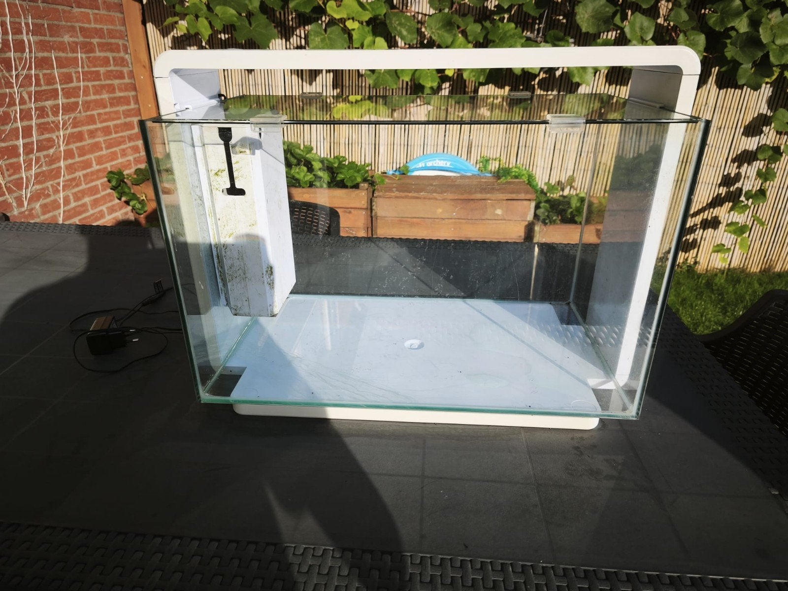 Aquariumset 60x40x30 inclusief accessoires & voer automaat, Ophalen, Gebruikt, Leeg aquarium