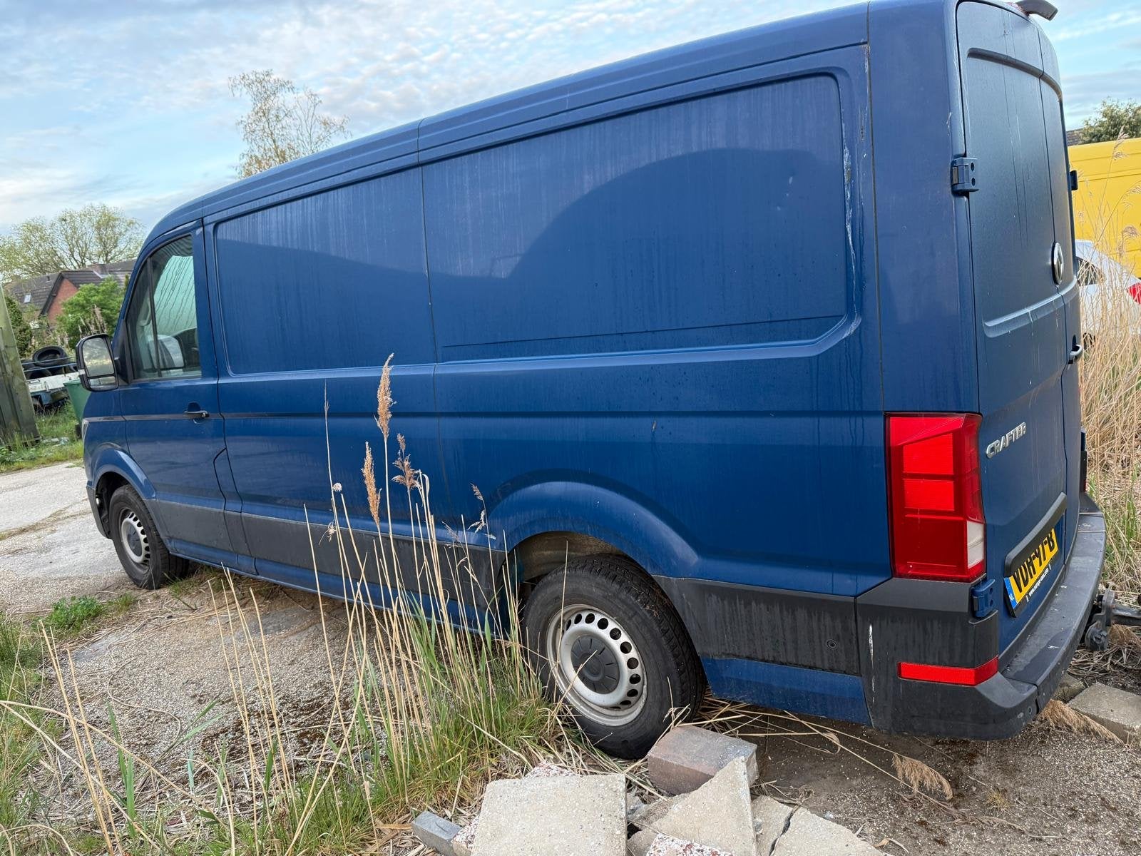 Volkswagen Crafter 35 2.0 TDI L3H3 Comfortline (bj 2019), Stof, Gebruikt, 4 cilinders, Bedrijf
