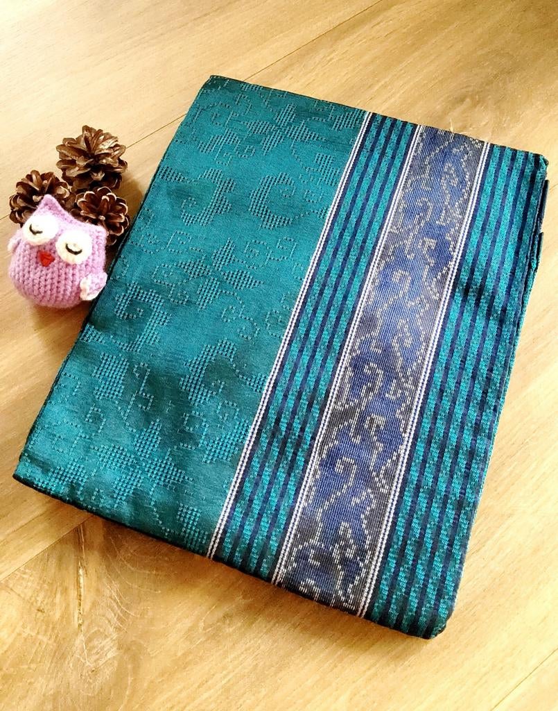 Handgeweven Ikat uit Indonesië #0068, Hobby en Vrije tijd, Stoffen en Lappen, Overige kleuren, Verzenden, 30 tot 120 cm, Satijn of Zijde